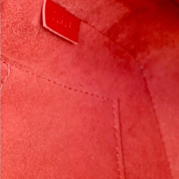 Red LV Louis Vuitton shoulder bag Pochette. - Picture 5 of 10